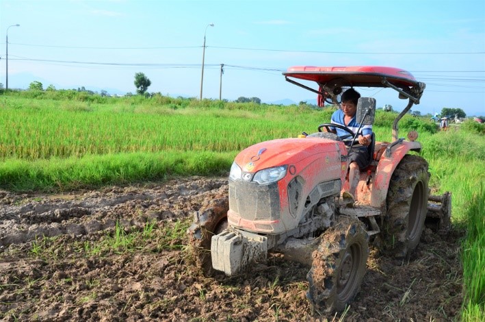 lam-giau-tu-dich-vu-co-gioi-hoa-nong-nghiep