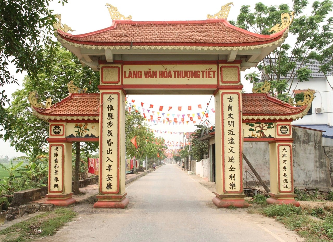 my-duc-khi-nep-song-van-minh-tham-vao-doi-song-truyen-thong-noi-lang-que