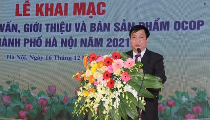 khai-mac-tuan-hang-tu-van-gioi-thieu-va-ban-san-pham-ocop-nam-2021