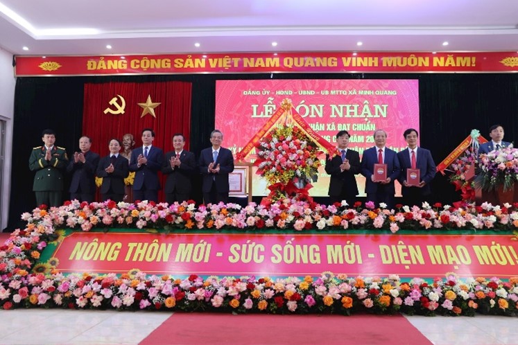 xa-minh-quang-phan-dau-dat-chuan-nong-thon-moi-kieu-mau-vao-nam-2025