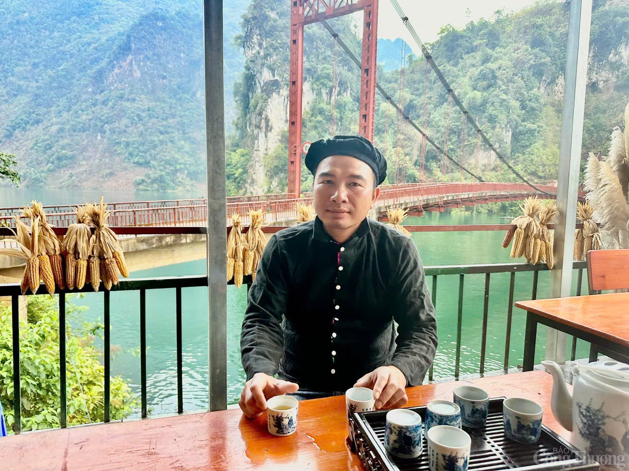 lam-du-lich-bang-trai-tim-hanh-trinh-lan-toa-ocop-cua-chang-trai-tua-chua