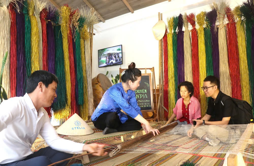 ket-noi-lang-nghe-truyen-thong-thuc-day-phat-trien-du-lich-tai-phu-yen