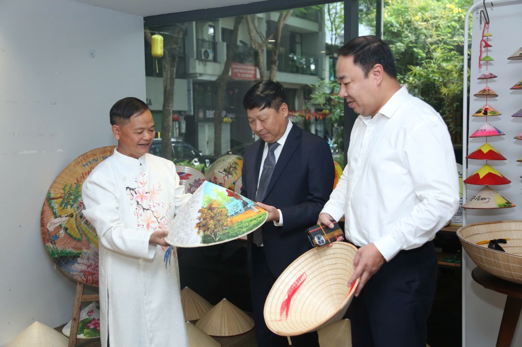 tim-dau-ra-on-dinh-lan-toa-gia-tri-san-pham-ocop-thu-do