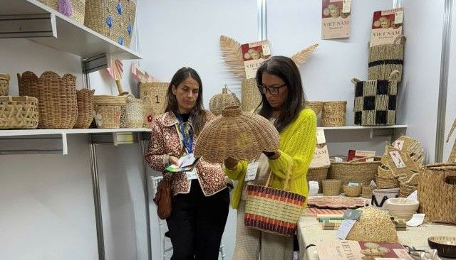 ha-noi-tham-gia-xuc-tien-thuong-mai-tai-hoi-cho-thu-cong-my-nghe-san-pham-qua-tang-home-gift-nam-2025