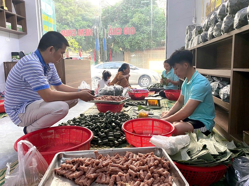 nem-chua-lien-36-dam-da-huong-vi-xu-thanh-say-long-thuc-khach